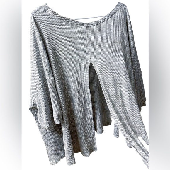 Free People Women’s M Top Gray Storyteller Waffle Knit Open Back Oversized - Picture 7 of 10